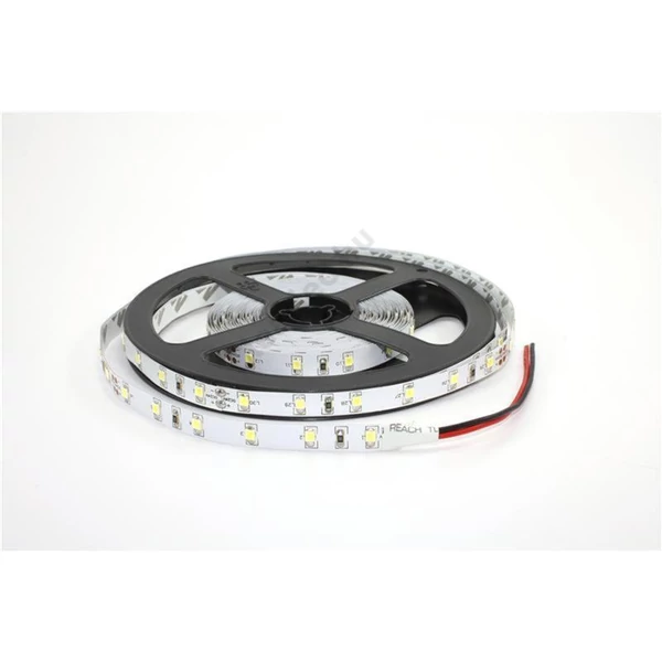 LEd szalag DC 24V 4,8W/m 3000K SMD2835